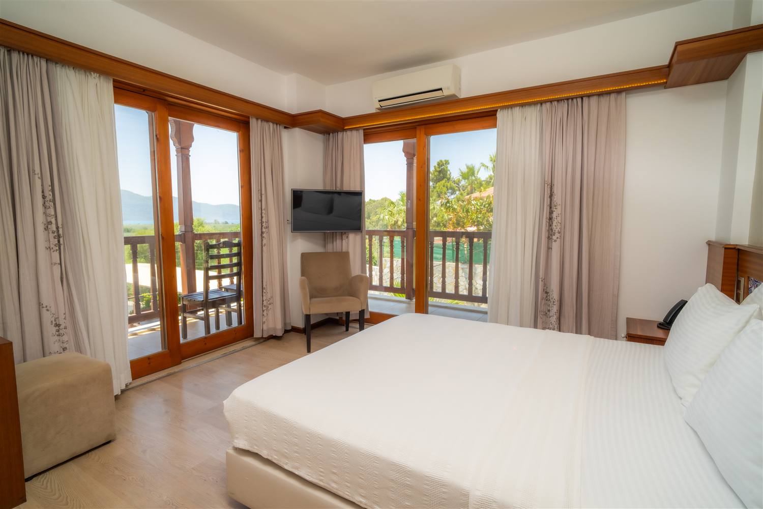 Köşe Oda